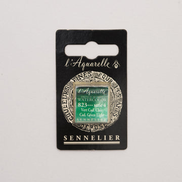 Sennelier l'Aquarelle 823 Cadmium Green Light half pan S4