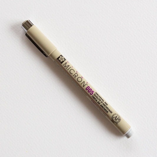 Sakura Pigma Micron 005 Koud grijs licht