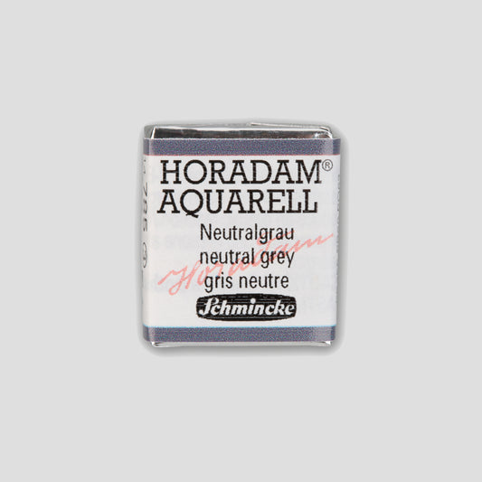 Schmincke Horadam Aquarelverf 785 Neutral Grey half pan 3