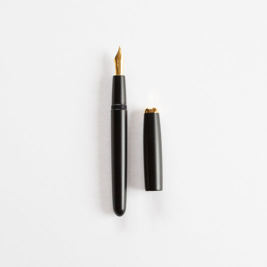 Tom's Studio The Studio Fountain Pen Black