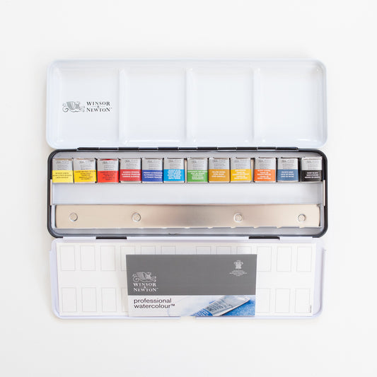 Winsor & Newton Professional Black box 12 half pans
