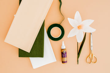 FLORAL FRIDAY // Hoe maak je een papieren Narcis?
