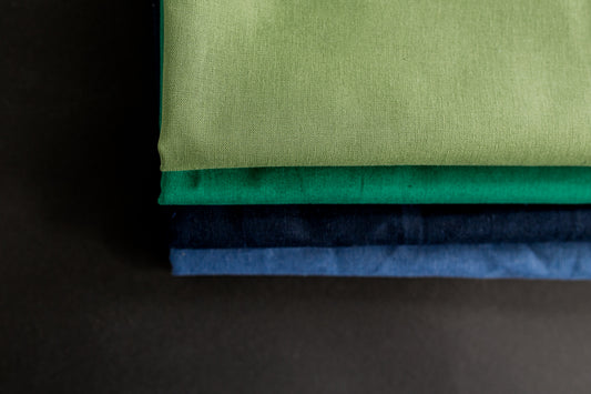 Welke stof gebruik je voor borduren? | Which fabric do you use for embroidery?