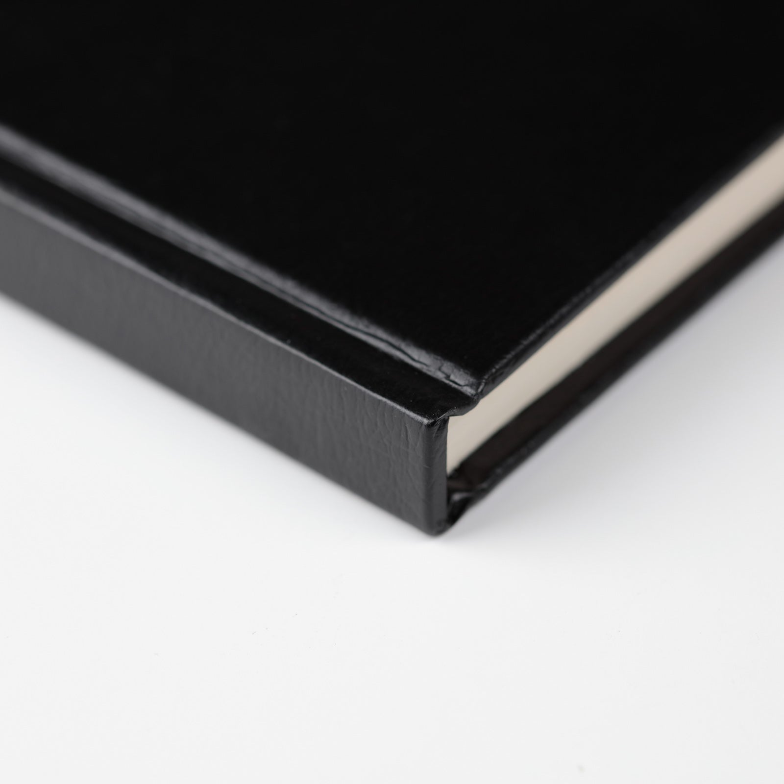 Stillman & Birn Alpha Hardbound 10,2x15,2cm 150g 62 sheets