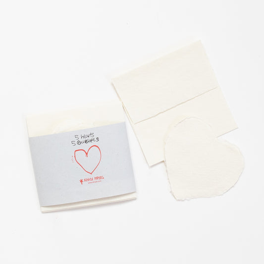 Khadi White rag paper 280gr Hart vorm 5x Gevouwen kaart + Envelop 15x15cm