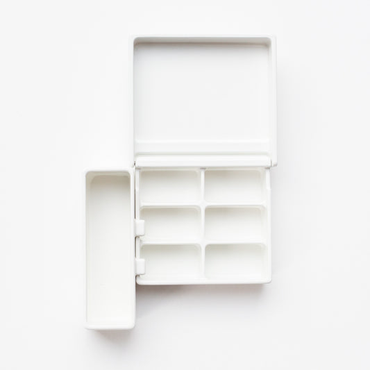 Escoda Metal Watercolor Palette designed by Alvaro Castagnet