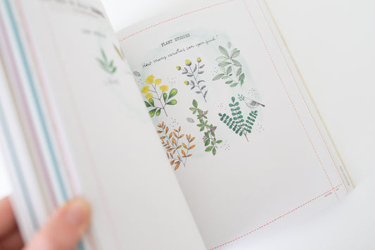 '50 Ways to Draw Your Beautiful Ordinary Life' by Smit & van der Hulst