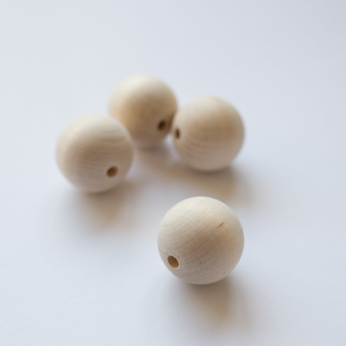 Wooden beads 40mm 4 pc.