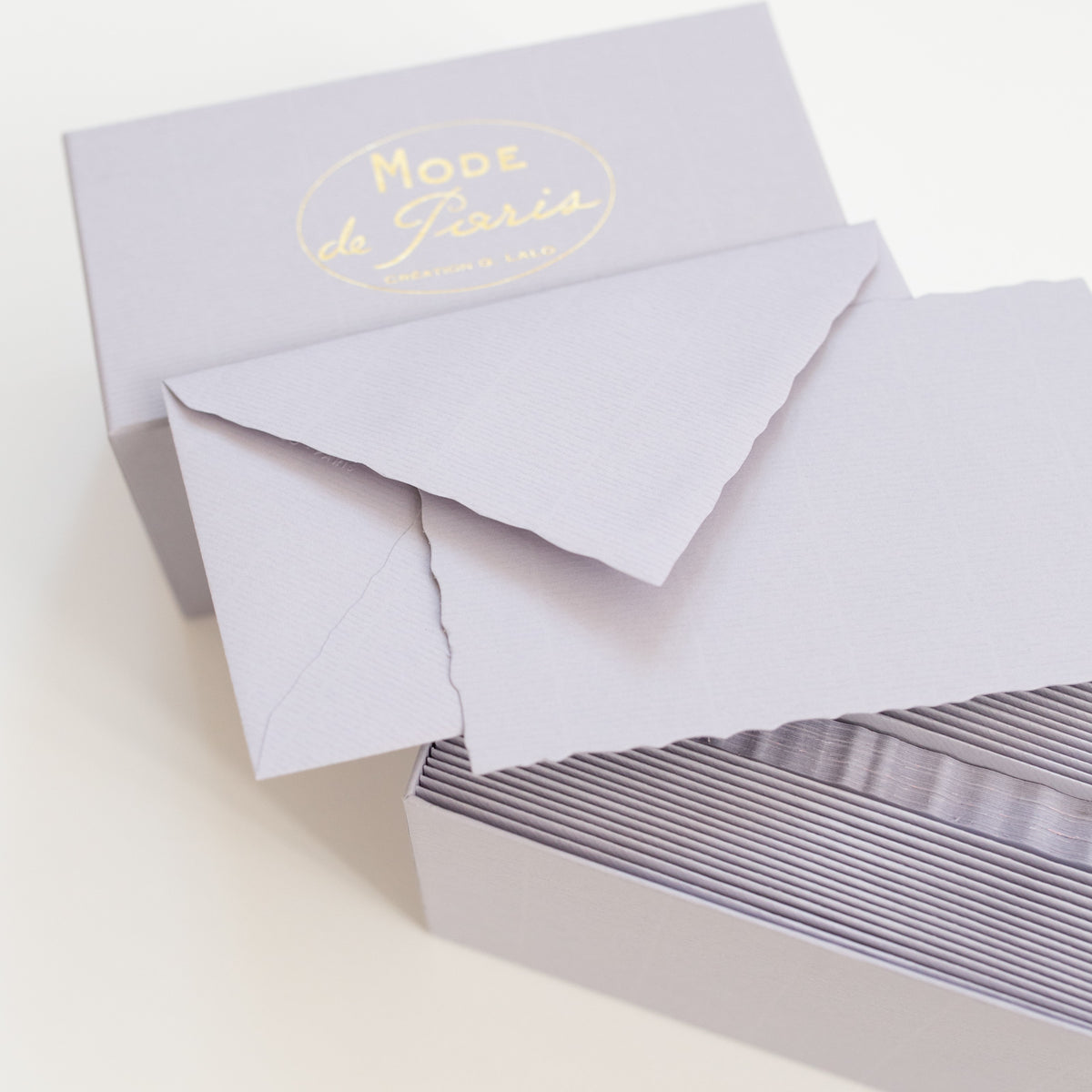 Mode de Paris 30 kaarten + envelop Muis grijs