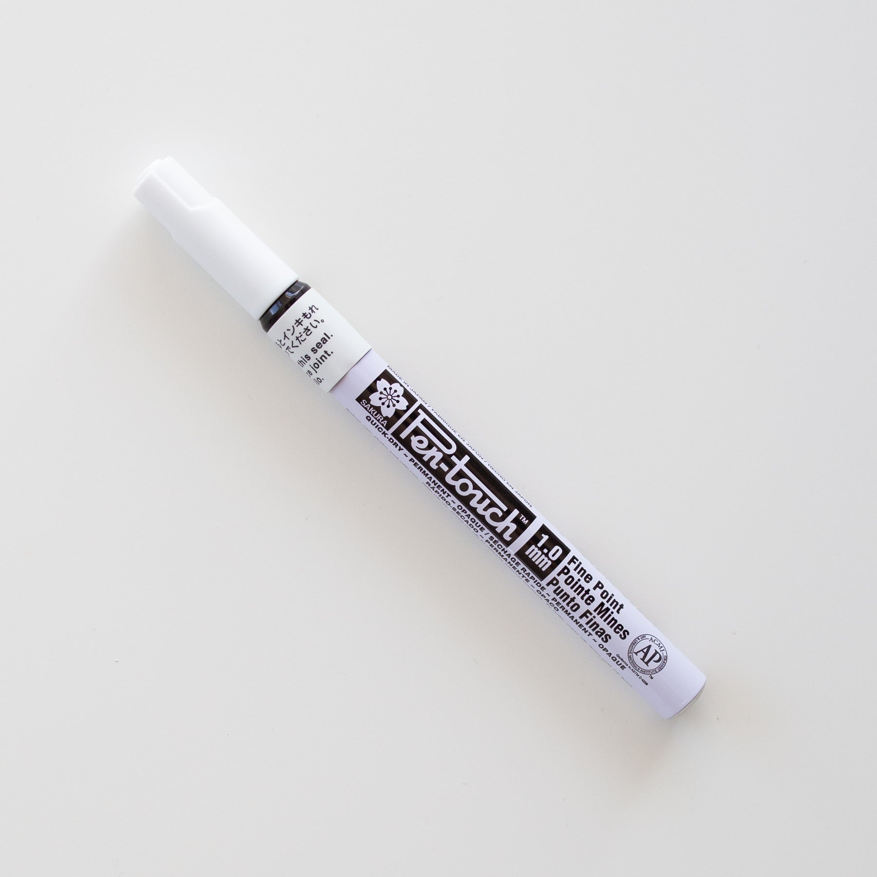 Sakura Pen-touch White Fine